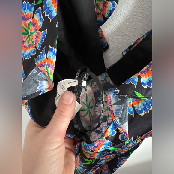 NWOT Saloni HOLLY RUFFLED FLORAL-PRINT SILK MIDI DRESS IN 1676-EBONY DRAGON, 8 - Picture 4 of 7